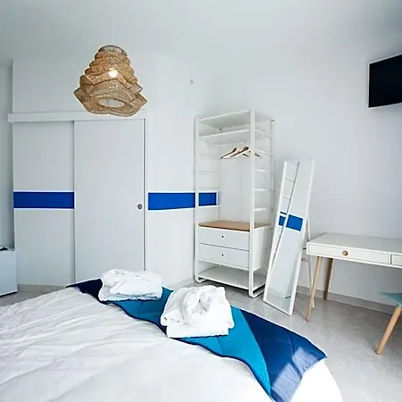 Les Du Triangle - D'hotes Bed & Breakfast Nîmes