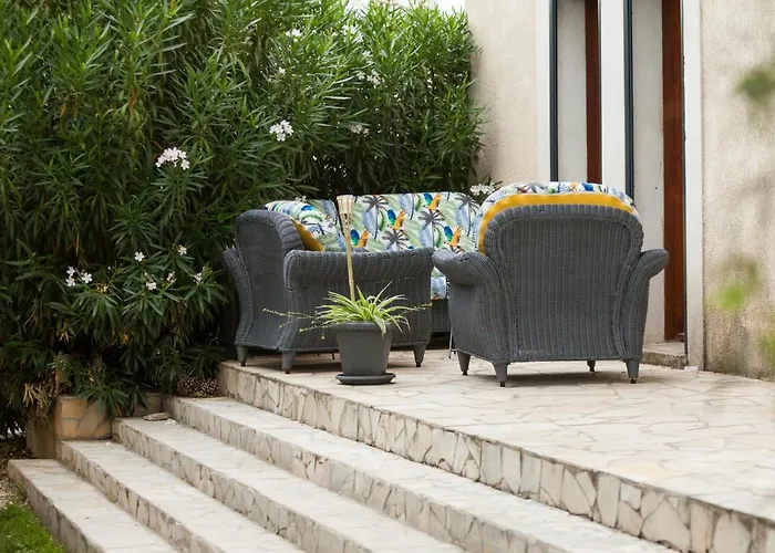 Les Du Triangle - D'hotes 住宿加早餐酒店